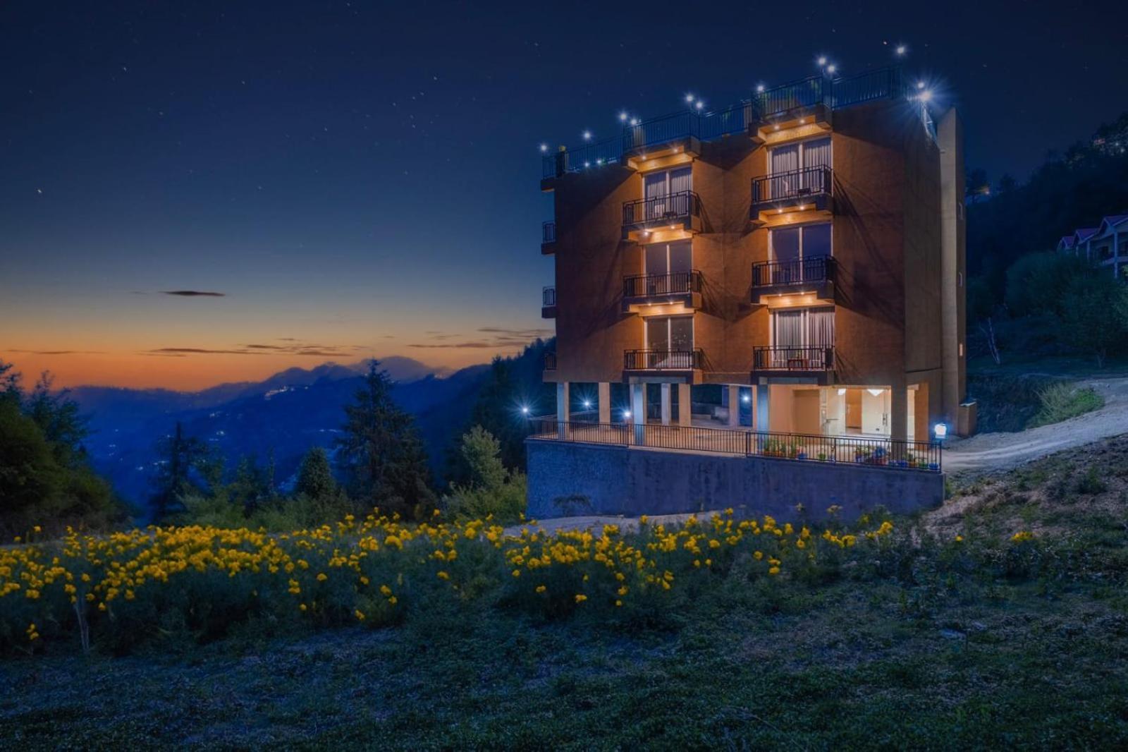 The Nature Dreams I Vacations I Conference I Mice I Family Events I Open Air Terrace I Sky Bonfire I Kufri By Exotic Stays Shimla Buitenkant foto
