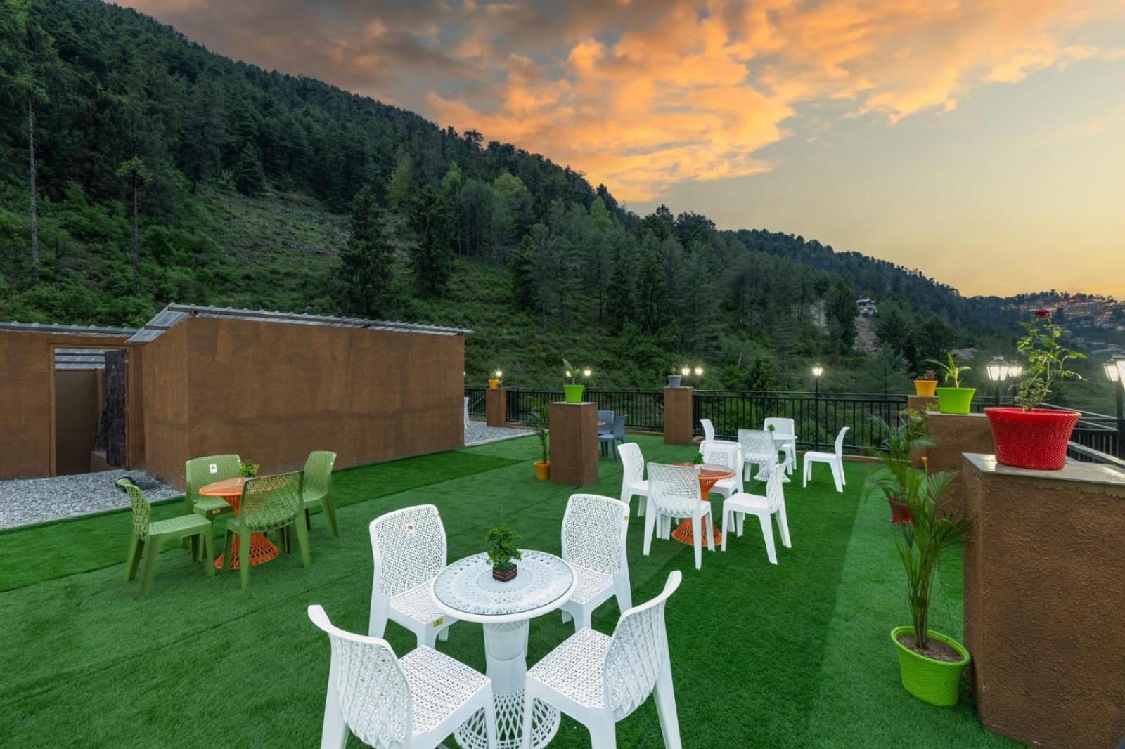 The Nature Dreams I Vacations I Conference I Mice I Family Events I Open Air Terrace I Sky Bonfire I Kufri By Exotic Stays Shimla Buitenkant foto